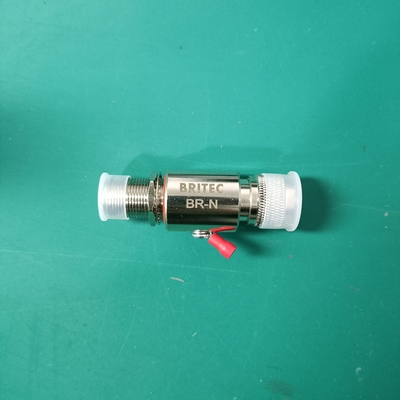 Protector de sobrecarga de datos compacto de tipo IP20 10 KA N con carcasa de acero y peso de 127 g