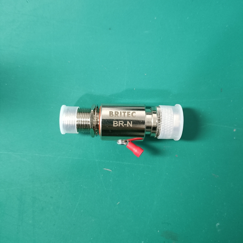 Protector de sobrecarga de datos compacto de tipo IP20 10 KA N con carcasa de acero y peso de 127 g