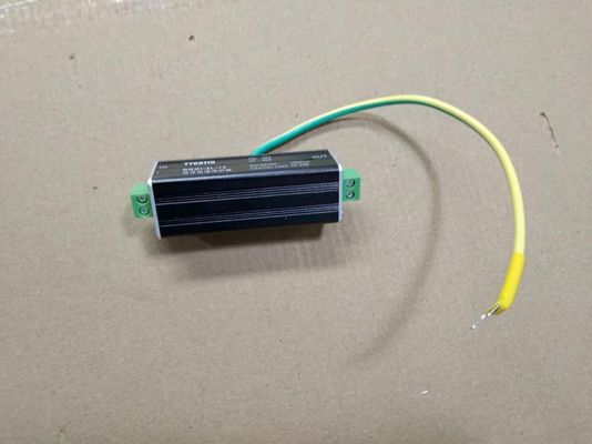 Dispositivo de protección contra sobretensiones de red de 12V con carcasa de aleación de aluminio y tiempo de respuesta rápido para protección de líneas de datos